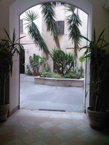 Roma Prince Inn Accommodation Casa de hóspedes 2*